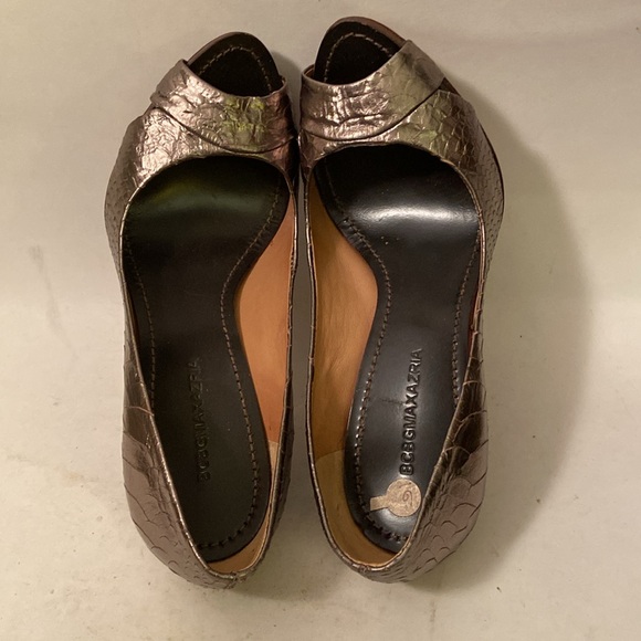BCBG Max Azria Metallic Snakeskin Sz 6 open toe Platform Stiletto Pumps - Picture 5 of 5